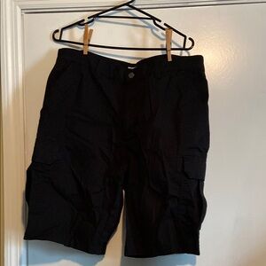 Men’s Black DKNY Cargo Shorts 34